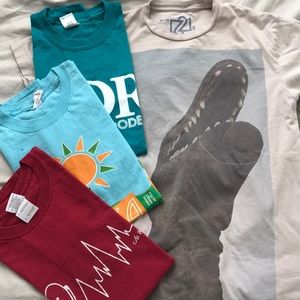 pack of graphic tees